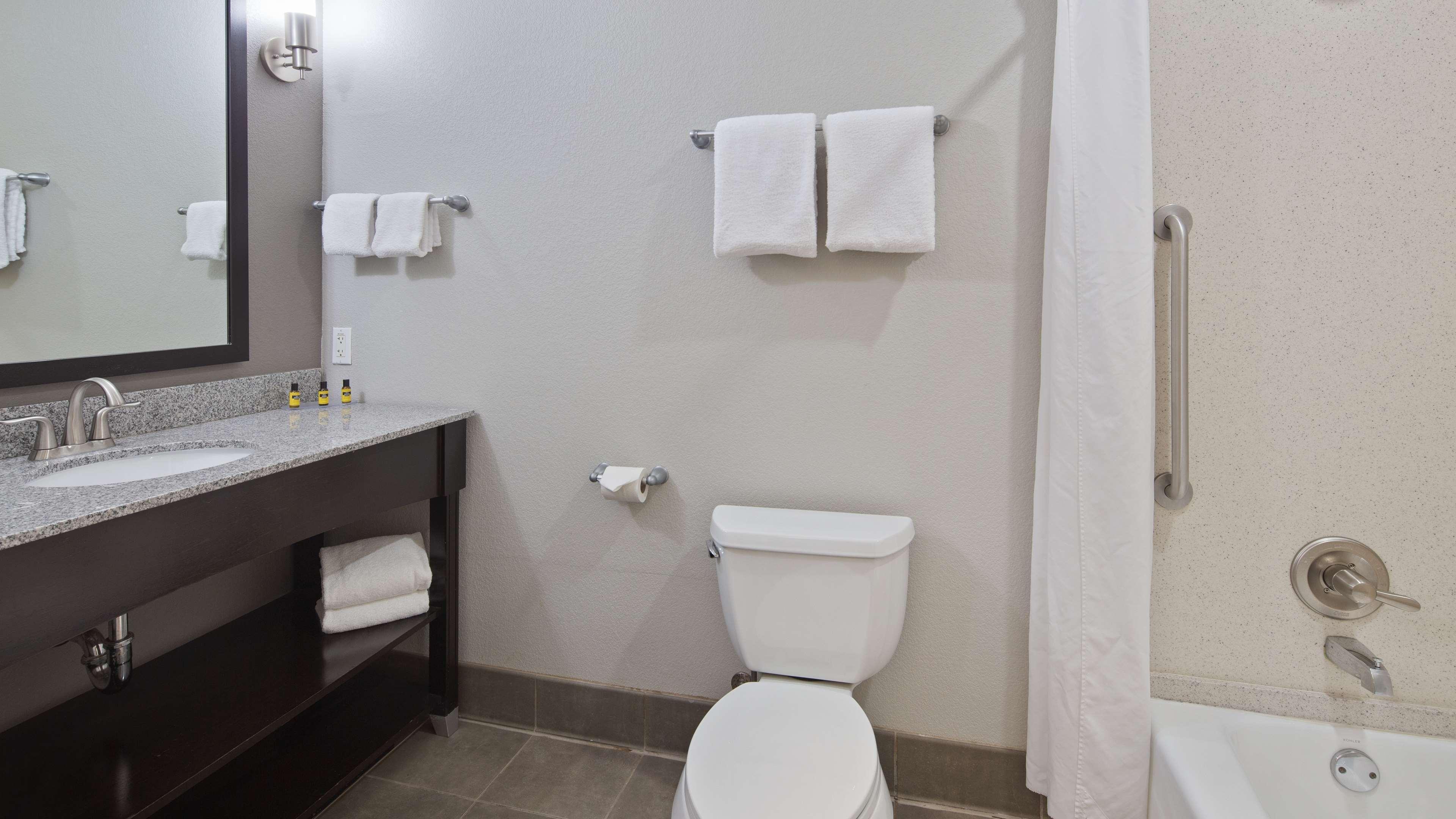 Best Western Plus Austin Airport Inn & Suites Buitenkant foto