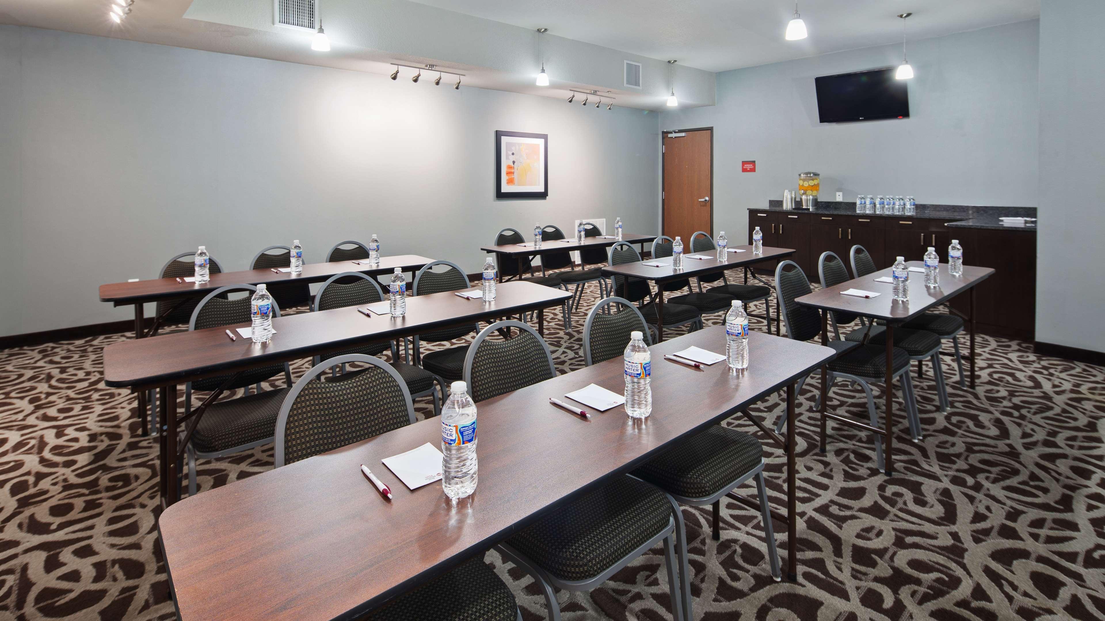 Best Western Plus Austin Airport Inn & Suites Buitenkant foto