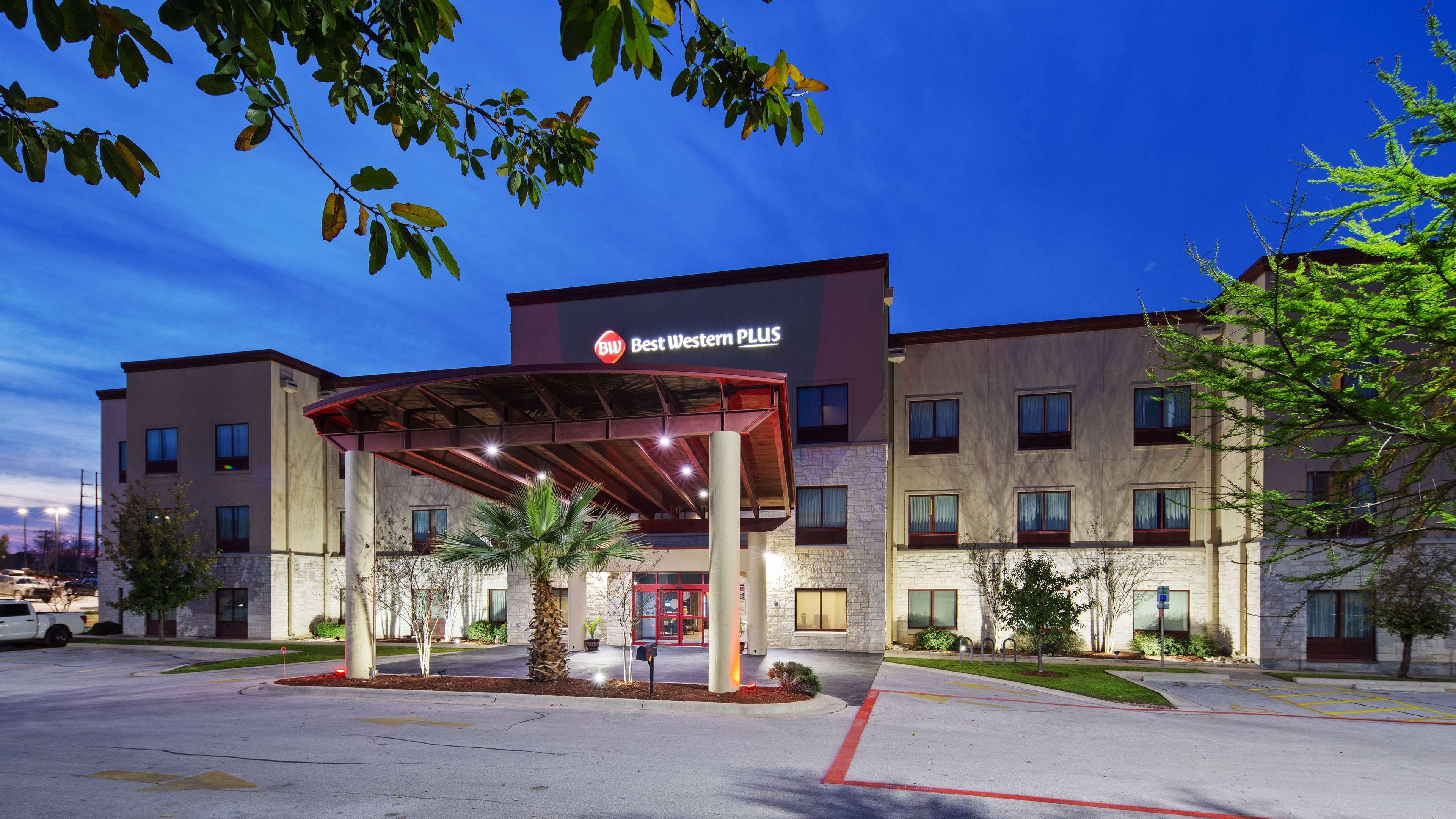 Best Western Plus Austin Airport Inn & Suites Buitenkant foto